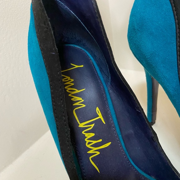 ❌❌SOLD New London Trash Heels - Picture 4 of 5